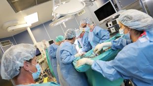 Специалисти от Военномедицинска академия ВМА извършиха две чернодробни трансплантации в
