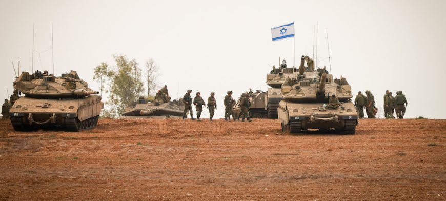 Израел подсили своите войски, разположени на северната граница на страната