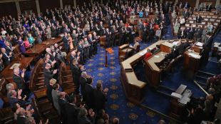 Поддръжниците на Украйна в Конгреса заявяват че няма да се
