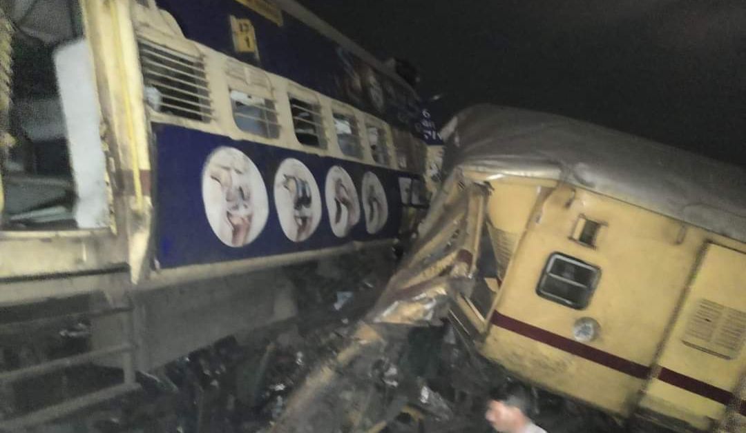 13 души са загинали при влакова катастрофа в южната част