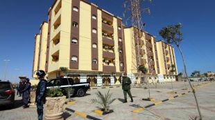 Либийският парламент заседаващ в град Тобрук в Източна Либия поиска