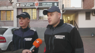 Бургаски полицаи отказаха подкуп от 300 долара Парите били подхвърлени