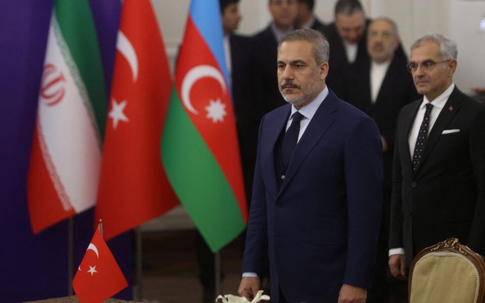 Турският външен министър Хакан Фидан каза, че онези, които подкрепят
