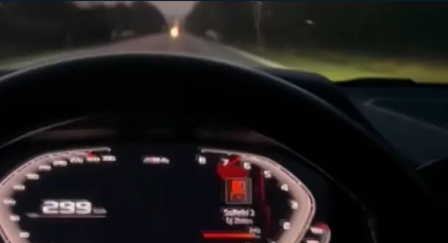 Поредна серия от видеа, на които се вижда как шофьор