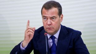 Заместник председателят на Съвета за сигурност на Русия Дмитрий Медведев реагира