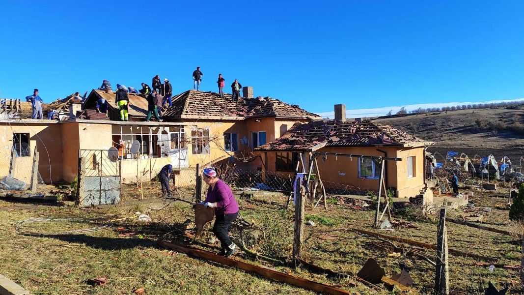 Частично бедствено положение е обявено за селата Долец, Прохлада, Колобър