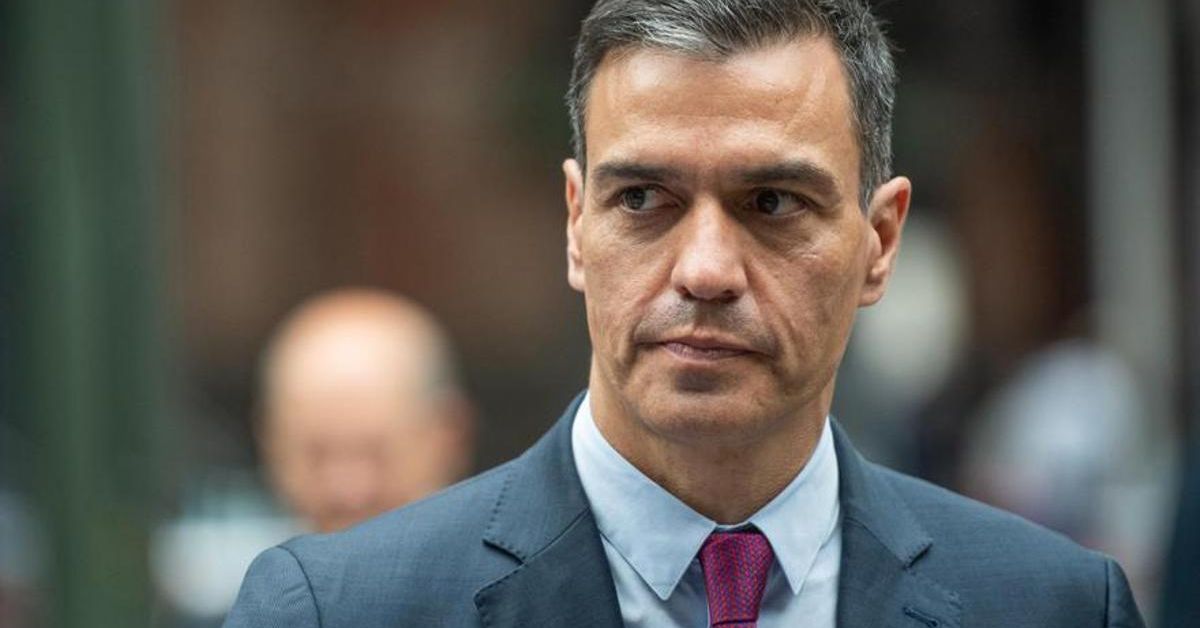 Испанският премиер Педро Санчес днес поиска незабавно прекратяване на огъня