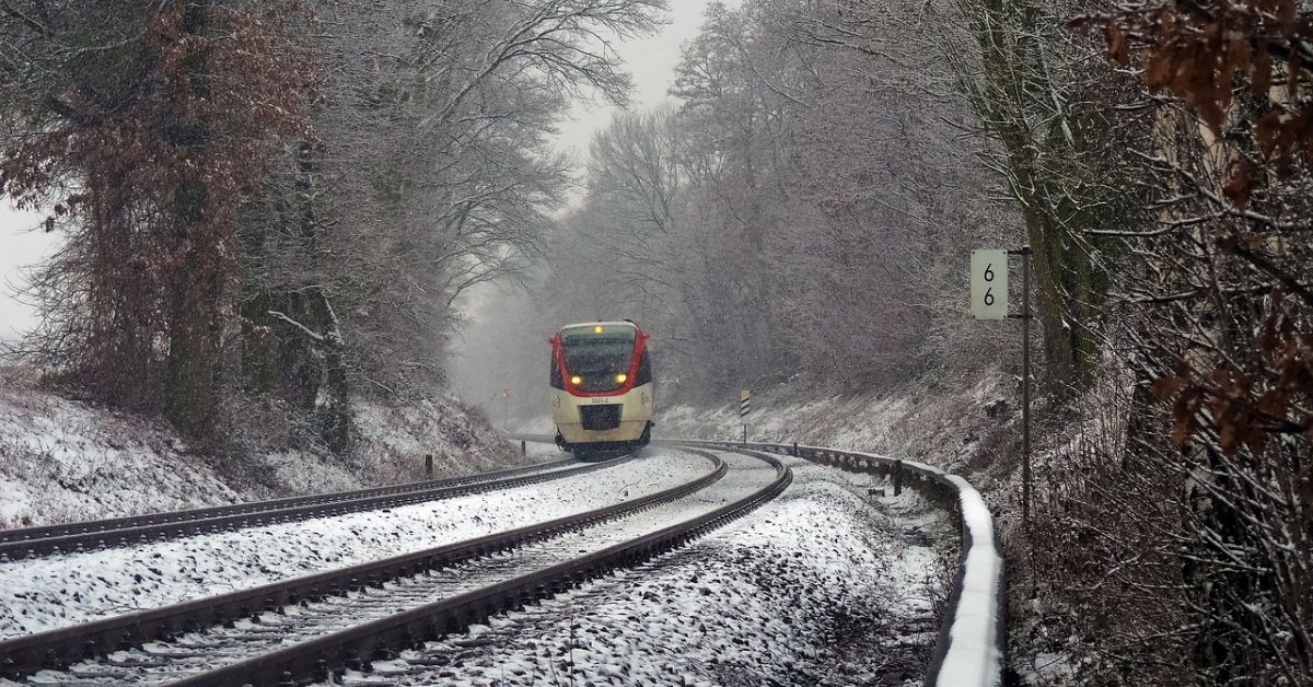 Много пътници преживяха кошмарно пътуване с бързия влак от София