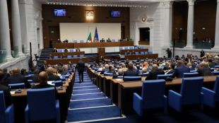 Народните представители отхвърлиха ветото на президентa Румен Радев за предоставяне