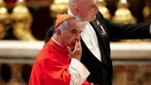 За пръв път в историятаОщетил Ватикана със стотици милиони евроЗа