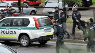 64 годишен мъж е задържан в словашкия град Жилина по подозрение