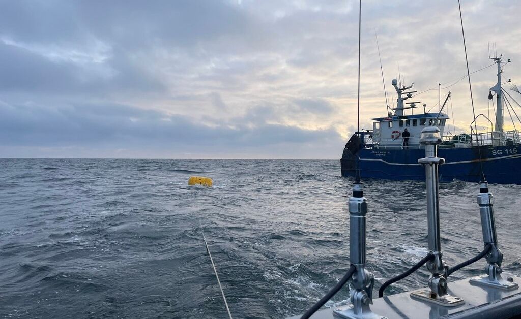 Водолази от военноморските сили на Дания взривиха 130-килограмова подводна бомба