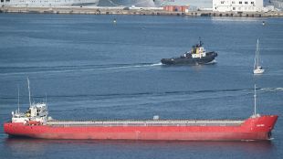 Корабът „Вера Су“ отплава от Варна под новото си име