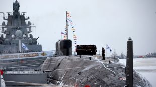 Русия подсили Военноморския си флот с две нови атомни подводници