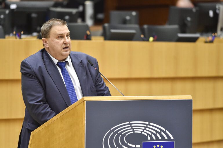 Българският евродепутат от ГЕРБ/ЕНП Емил Радев настоява за ускоряване на