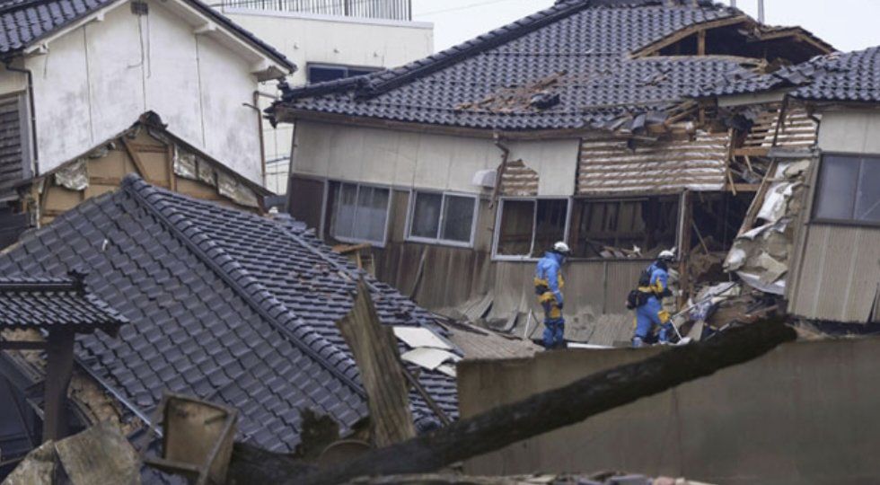 Най-малко 73 души са загинали при мощното земетресение, което разтърси