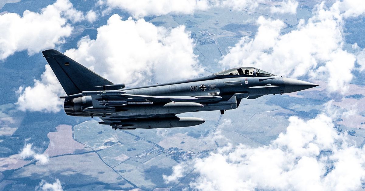 Германските военновъздушни сили вдигнаха във въздуха изтребители, за да идентифицират