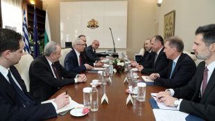 Разширяване на двустранното сътрудничество между България и Гърция е по–важно
