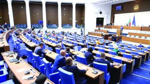 Министрите взимат 9141 лв Основната заплата на депутатите в рамката на