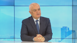 Атанас Запрянов: Суверенно право е на президента да откаже да присъства на срещата на НАТО