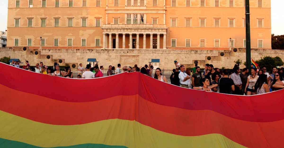 Гърция узакони еднополовите бракове с решение на парламента. Законопроектът беше одобрен