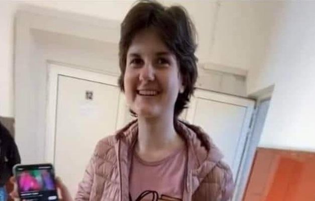Полицаи и доброволци продължават търсенето на изчезналото момиче от Дупница.