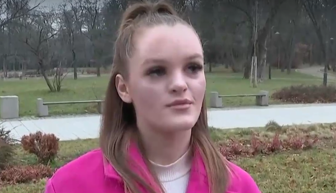 18-годишна ученичка е станала жертва на онлайн тормоз. Телефонният номер