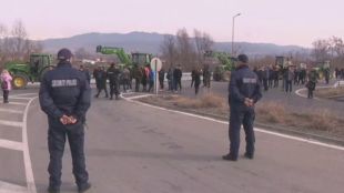 Втори ден протестират и земеделските производители от Благоевградско Тази сутрин