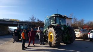 Втори ден национален фермерски протест Очаква се и днес земеделците