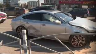 Две коли се удариха на кръстовището на бул Черни връх