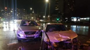 Двама души са настанени в Пирогов след тежък пътен инцидент