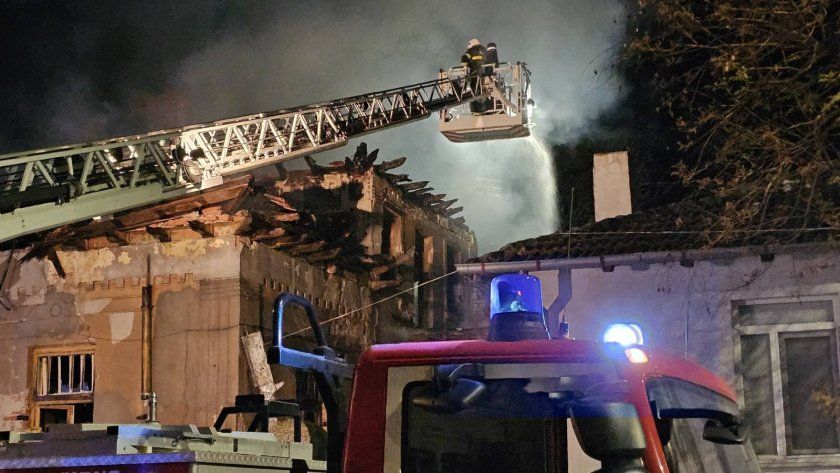 Пожар горя късно снощи в центъра на Русе. По първоначална