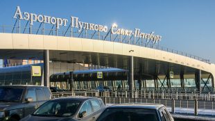 Летище Пулково в Санкт Петербург спря за кратко работа днес