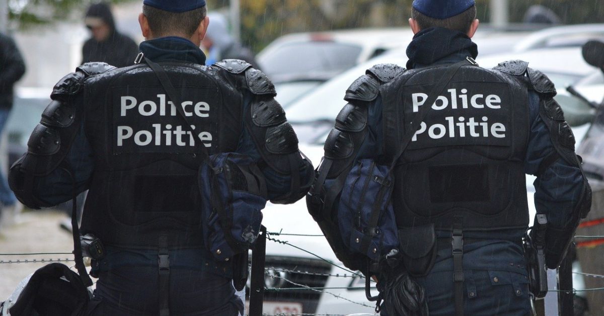 Белгийската полиция арестува 18-годишен младеж и трима непълнолетни, заподозрени в