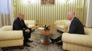 Президентът Румен Радев проведе среща с председателя на 49 ото Народно