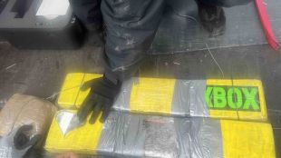 Вижте къде митничари на „Калотина” са открили 6 килограма кокаин (ВИДЕО)