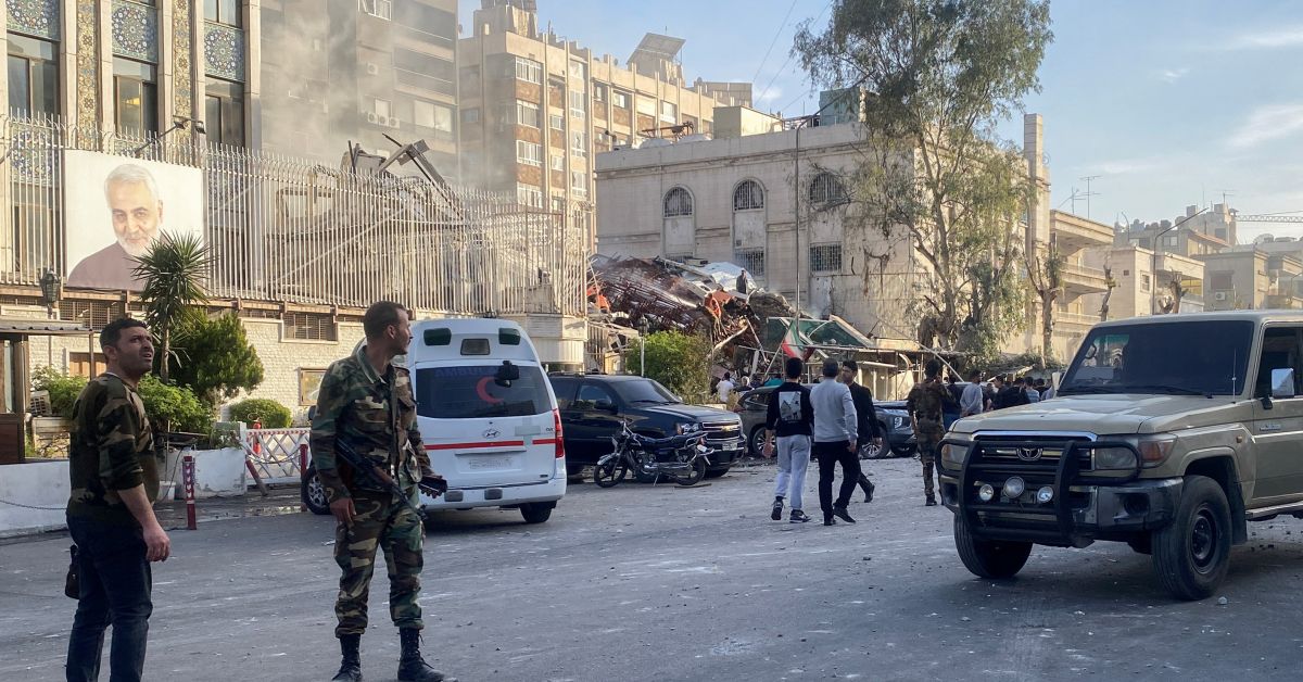 Консулството в Дамаск изравнено със Земята, Техеран готви отмъщениеРъководели са