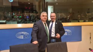 Вчера българският представител в ЕП Ангел Джамбазки се срещна с