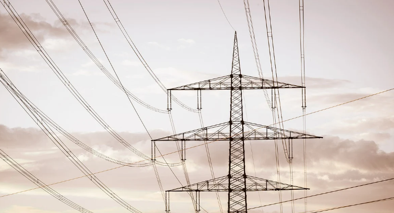 Снимка: Либерализацията на пазара на тока се отлага за 1 юли 2025