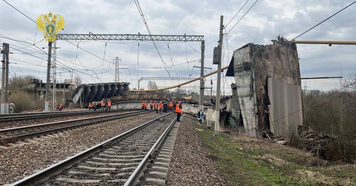 Пътен мост се срути в руската Смоленска област и затвори