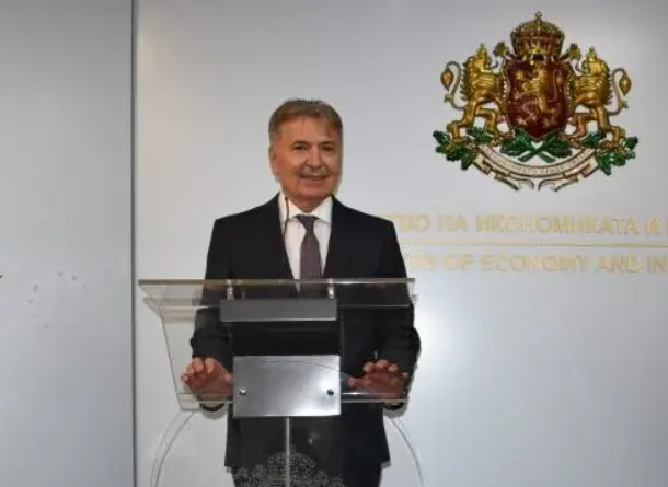 Петко Николов встъпи в длъжност като служебен министър на икономиката