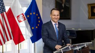 Полският президент Анджей Дуда не е упълномощен да обсъжда възможността