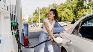 Със скъпи горива ни свалят от автомобила