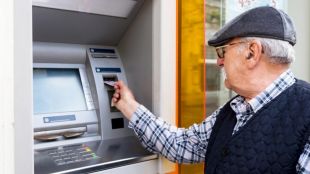 Изплащането на пенсиите през юни чрез пощенските станции ще започне