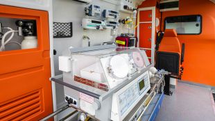 Разполага и с инкубаторна системаНова високотехнологична педиатрична линейка получава в