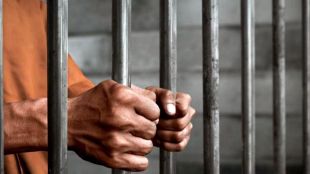 „Строг“ затвор за грабител, скъсал златно синджирче от врата на жена