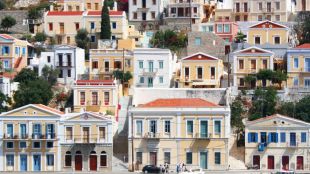 Купуването на жилище в Гърция става все по-трудно