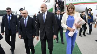 Държавният глава Румен Радев пристигна в Баку Азербайджан където е