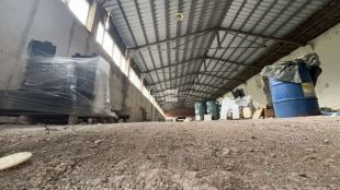 Откриха 200 килограма живак и химикали в склад в Перник