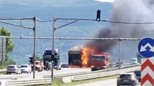 Камион се запали на Околовръстното в столицата